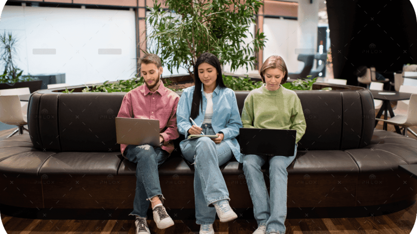 demo-attachment-804-team-working-together-project-6-2-1